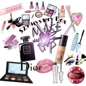 💄 $25 MˀYˀSˀTˀEˀRˀYˀ MˀAˀKˀEˀUˀPˀ BˀOˀXˀ 💄